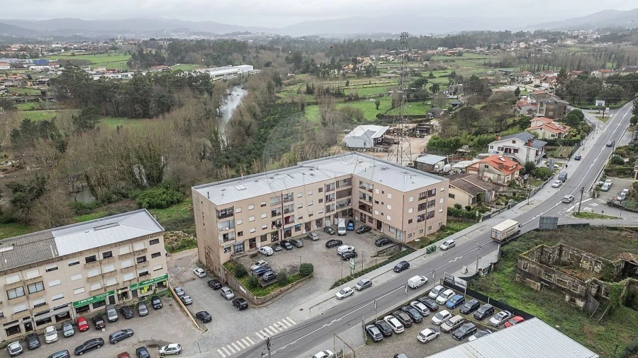 Apartamento T2 para Venda em Lago Foto 3