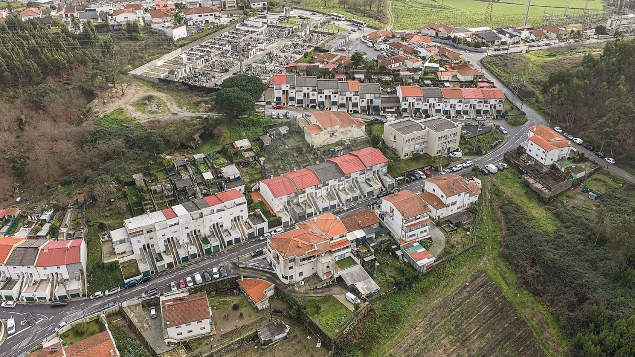 Moradia T3 para Venda em Selho (São Jorge) Foto 13