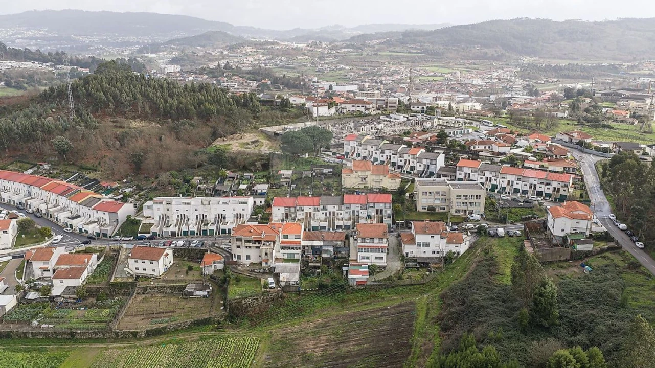 Moradia T3 para Venda em Selho (São Jorge) Foto 15