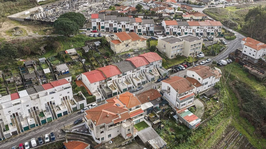 Moradia T3 para Venda em Selho (São Jorge) Foto 7