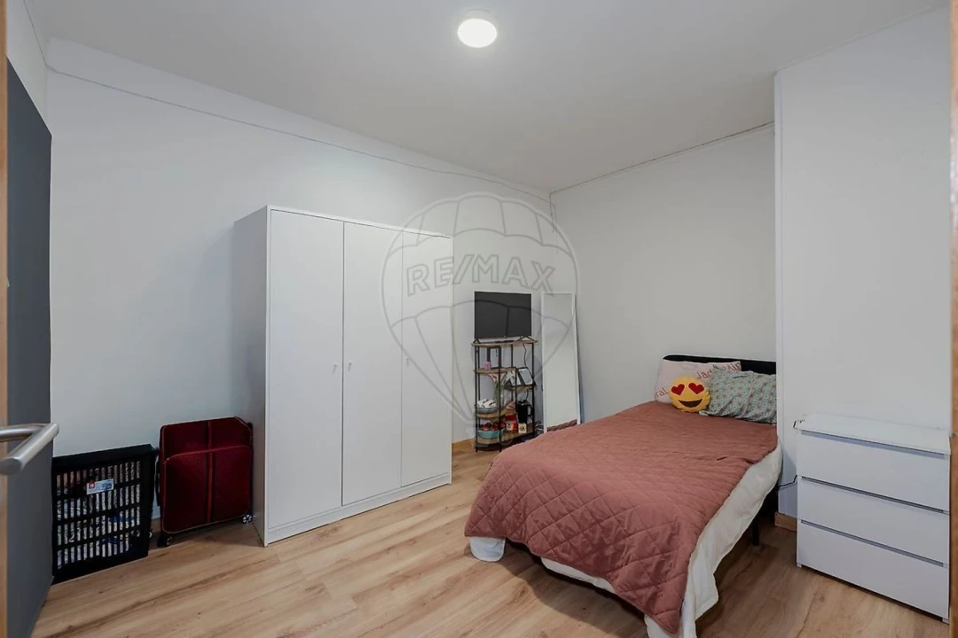Apartamento T3 para Venda em Azurem Foto 9
