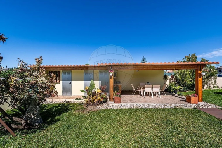 Moradia T4 para Venda em Taide Foto 27