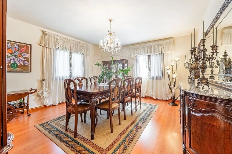 Moradia T4 para Venda em Taide Foto 30