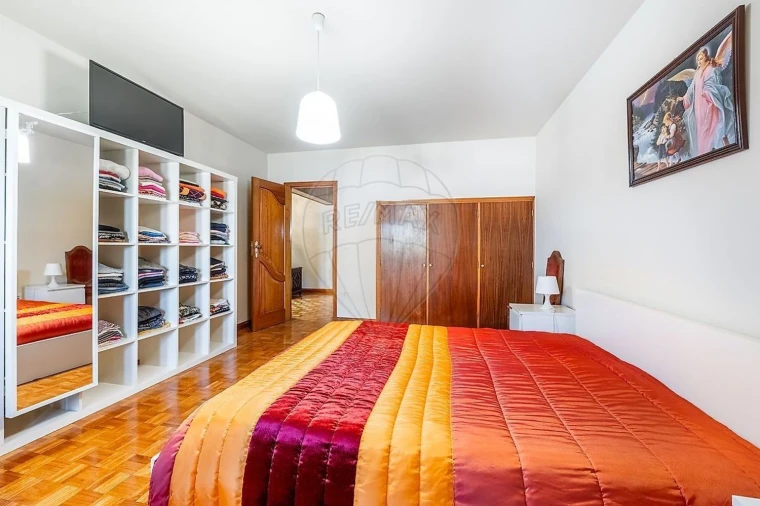 Moradia T4 para Venda em Taide Foto 37