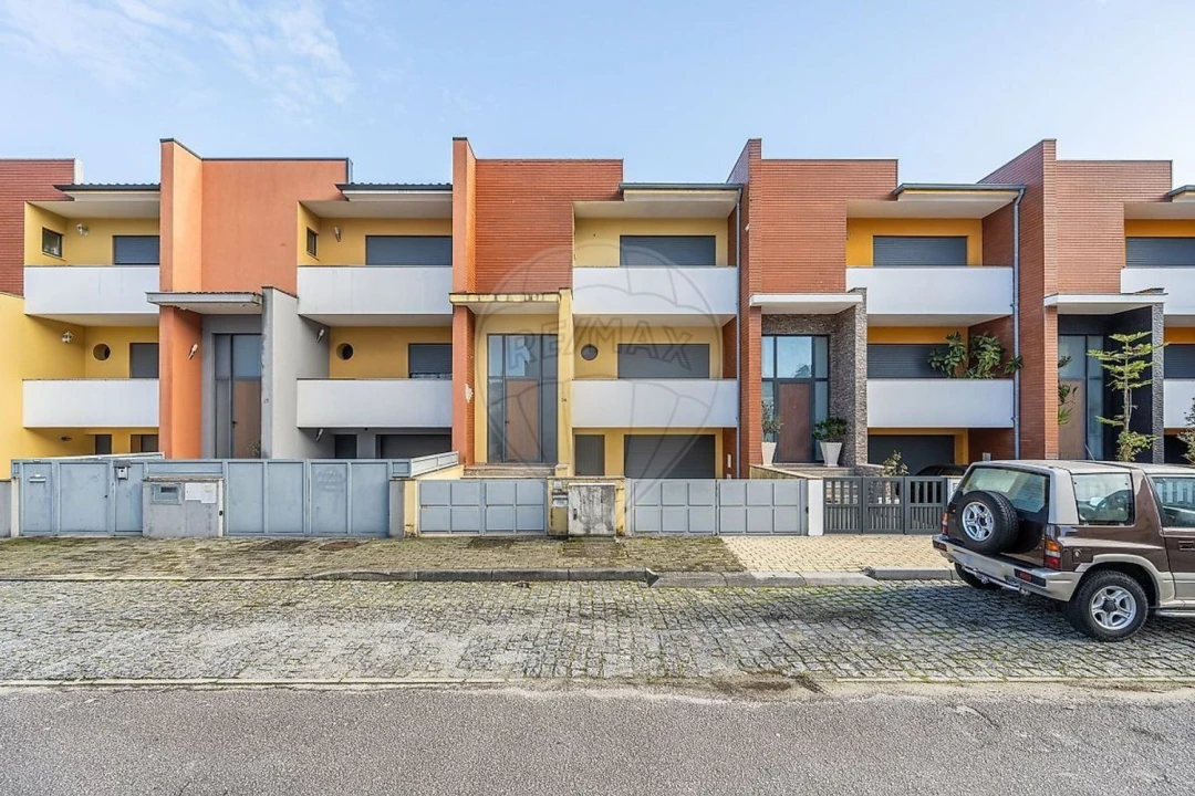 Moradia T3 para Venda em Povoa de Lanhoso (N. Senhora do Amparo) Foto 14