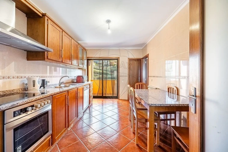 Moradia T3 para Venda em Povoa de Lanhoso (N. Senhora do Amparo) Foto 1