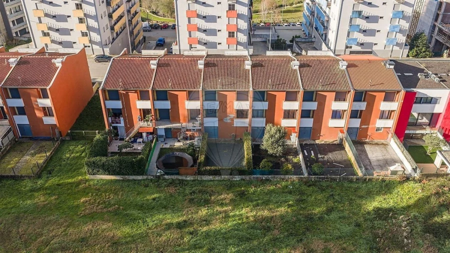 Moradia T3 para Venda em Povoa de Lanhoso (N. Senhora do Amparo) Foto 7