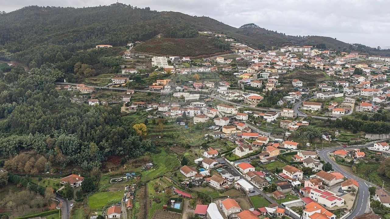 Moradia T3 para Venda em Santa Eulália Foto 32