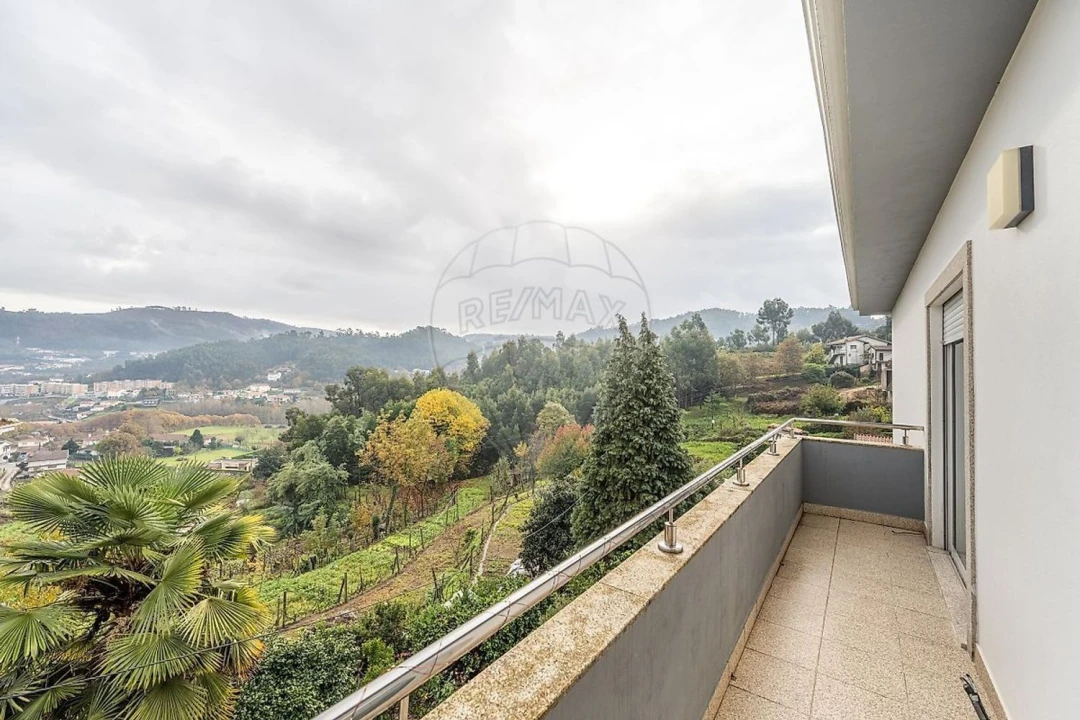 Moradia T3 para Venda em Santa Eulália Foto 40