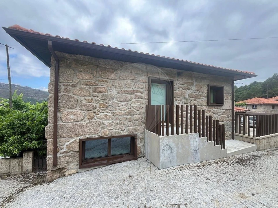 Moradia T3 para Venda em Rio Caldo Foto 4