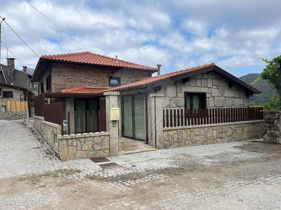 Moradia T3 para Venda em Rio Caldo Foto 7