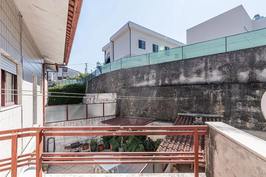 Moradia T3 para Venda em Garfe Foto 17