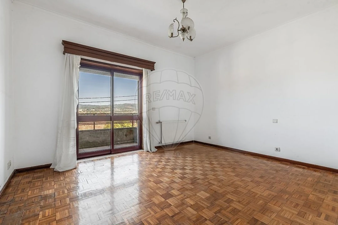 Moradia T3 para Venda em Garfe Foto 26