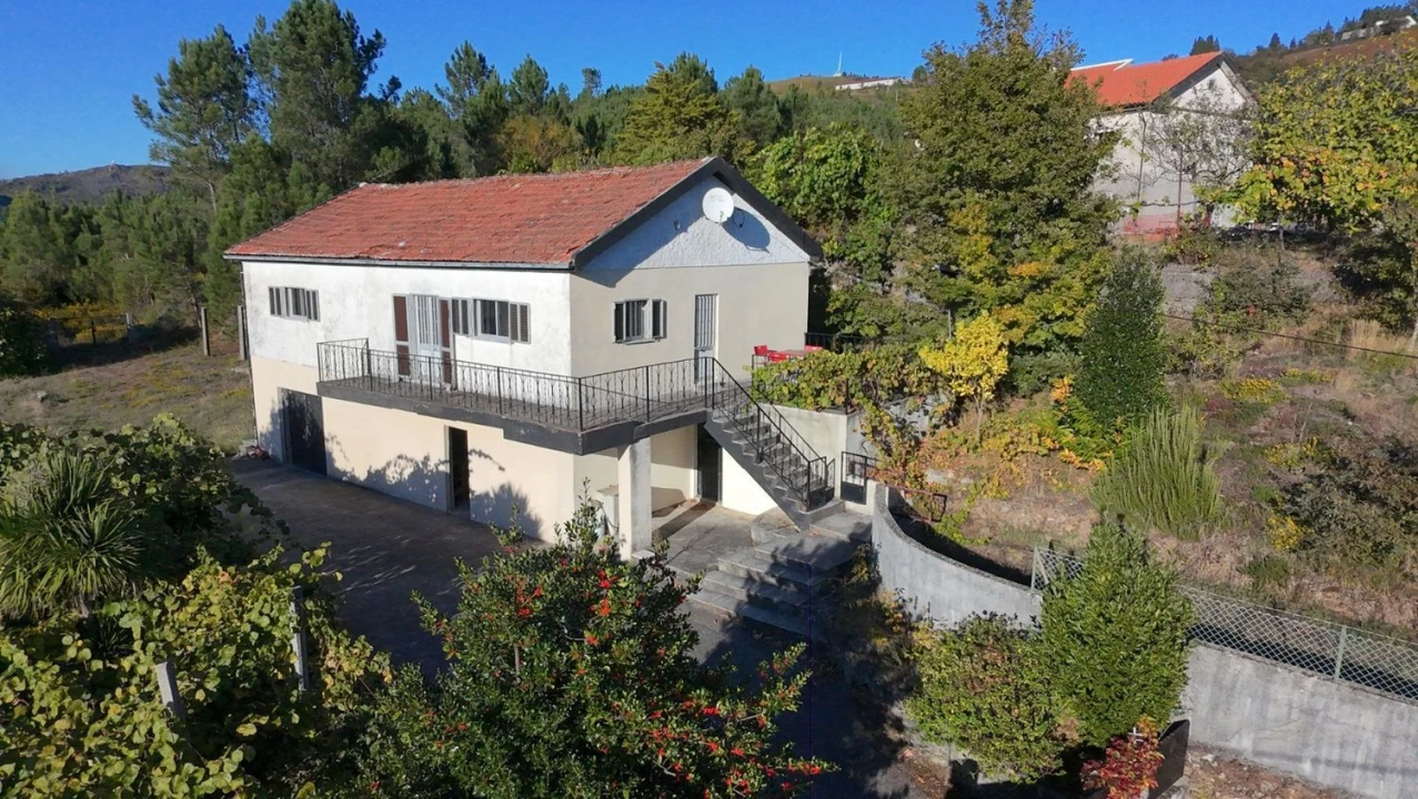 Moradia T3 para Venda em Ferral Foto 12