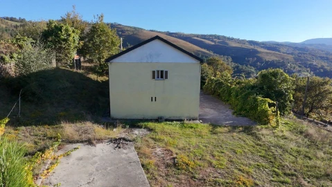 Moradia T3 para Venda em Ferral