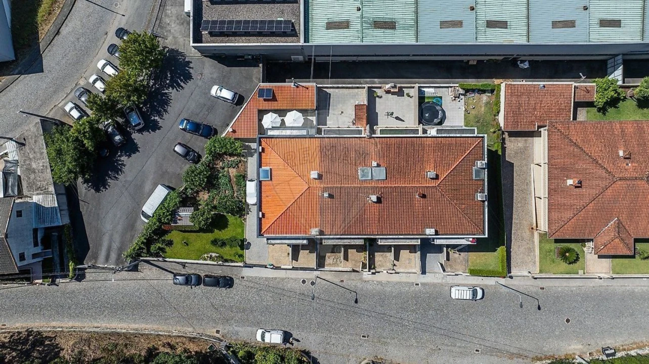 Moradia T4 para Venda em Sequeira Foto 9