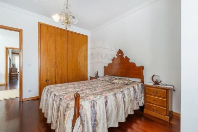 Moradia T4 para Venda em Sequeira