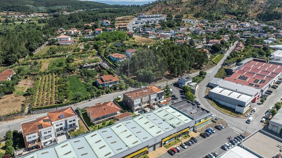 Moradia T4 para Venda em Sequeira Foto 8