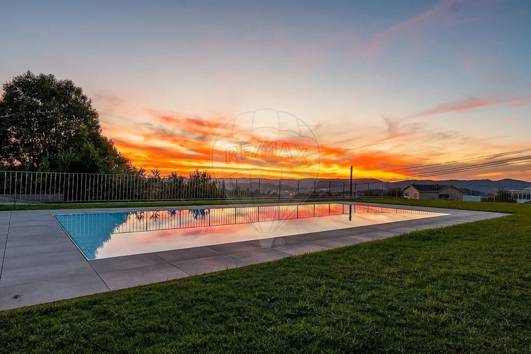 Moradia T4 para Venda em Costa Foto 29