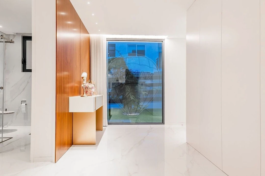 Moradia T4 para Venda em Costa Foto 48