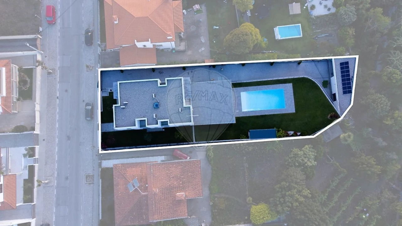 Moradia T4 para Venda em Costa Foto 50