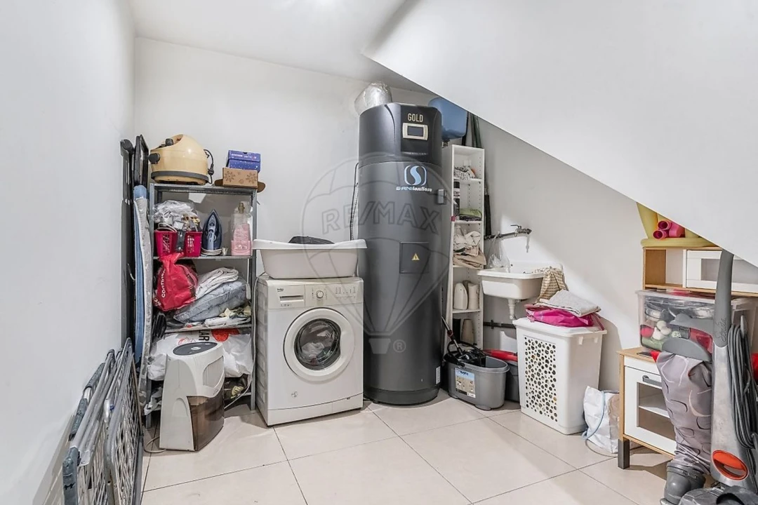 Moradia T3 para Venda em Taide Foto 12