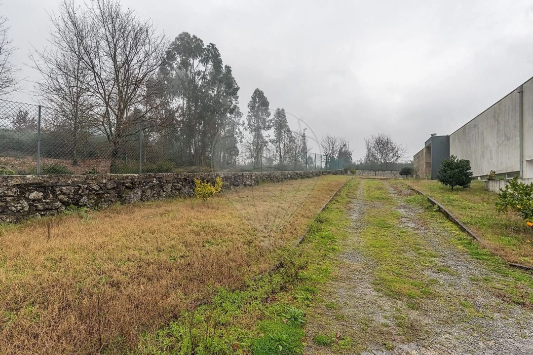 Moradia T3 para Venda em Taide Foto 2