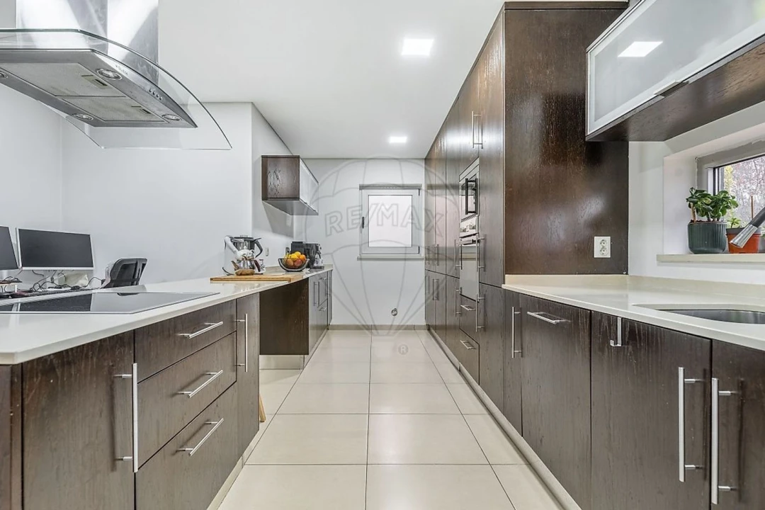 Moradia T3 para Venda em Taide Foto 6