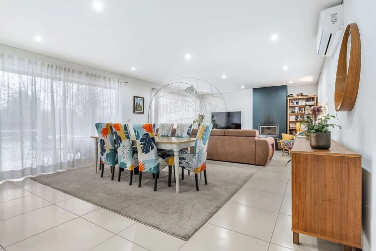 Moradia T3 para Venda em Taide Foto 1