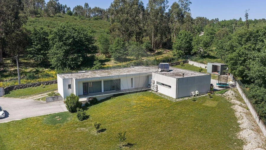 Moradia T3 para Venda em Taide Foto 27
