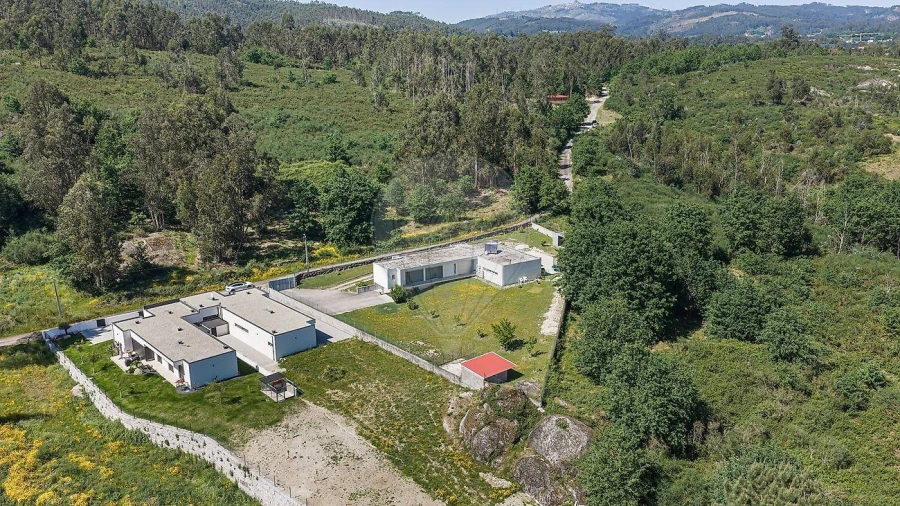 Moradia T3 para Venda em Taide Foto 28