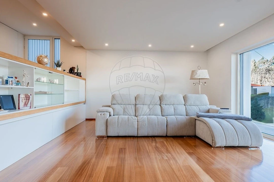 Moradia T3 para Venda em Povoa de Lanhoso (N. Senhora do Amparo) Foto 11