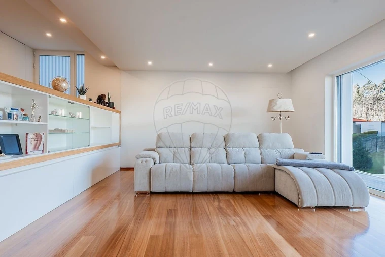 Moradia T3 para Venda em Povoa de Lanhoso (N. Senhora do Amparo) Foto 11