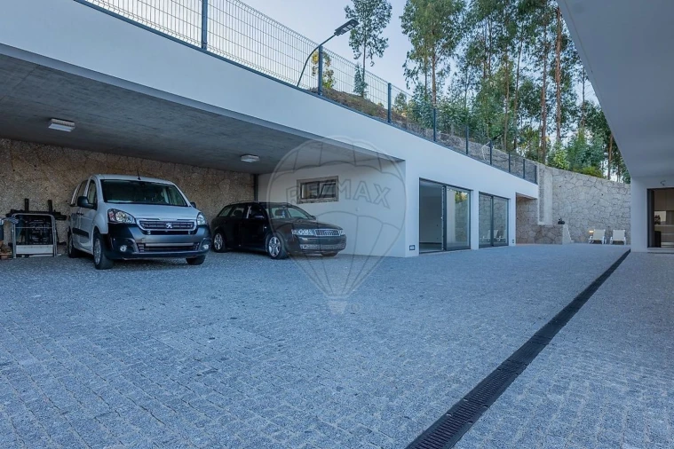 Moradia T3 para Venda em Povoa de Lanhoso (N. Senhora do Amparo) Foto 16