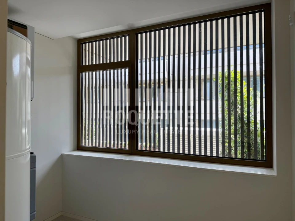 Apartamento T4 para Venda em Lordelo do Ouro e Massarelos Foto 17