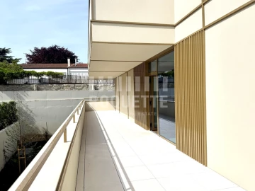 Apartamento T4 para Venda em Lordelo do Ouro e Massarelos