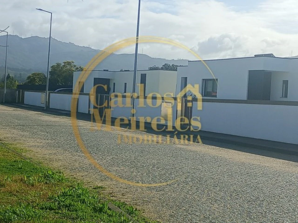 Moradia para Venda em Amares e Figueiredo Foto 3