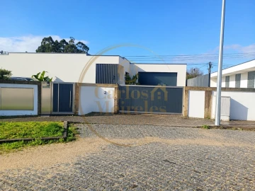 Moradia para Venda em Amares e Figueiredo