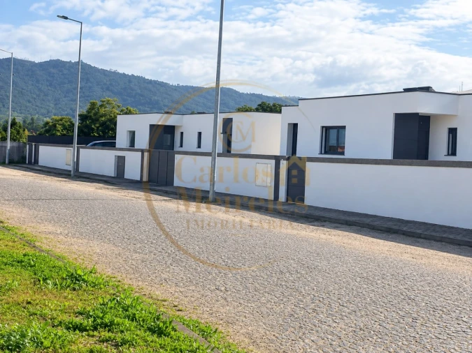 Moradia para Venda em Amares e Figueiredo Foto 3