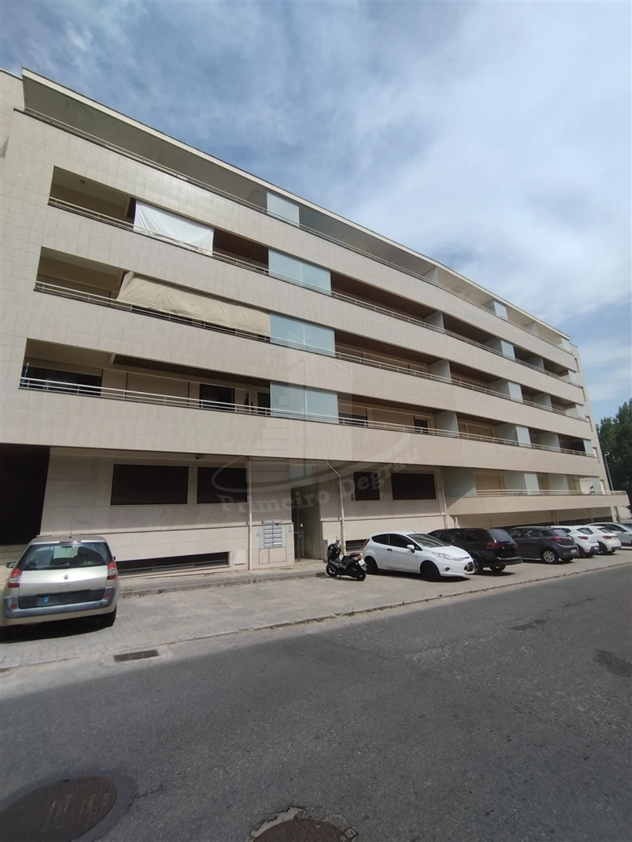 Apartamento T4 para Venda em Gualtar Foto 2