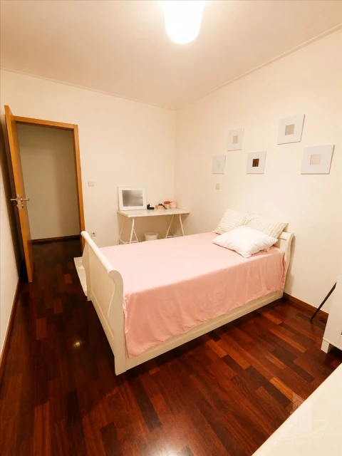 Apartamento T4 para Venda em Gualtar