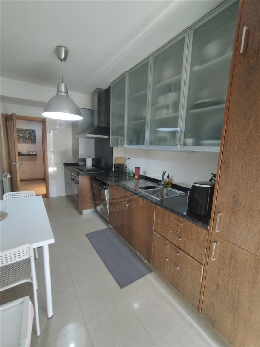 Apartamento T4 para Venda em Gualtar Foto 6