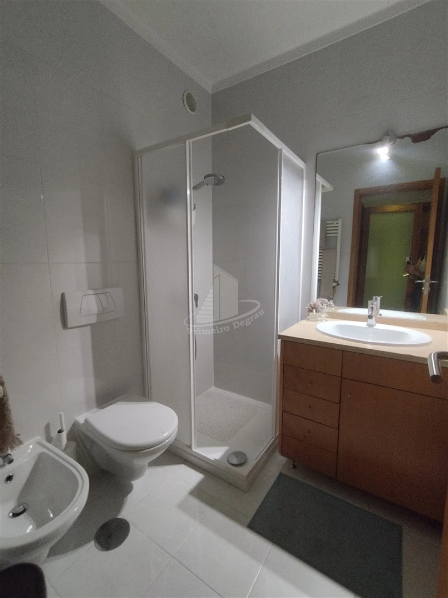 Apartamento T4 para Venda em Gualtar Foto 17