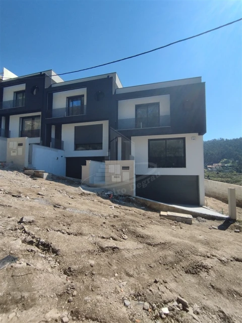 Moradia T3 para Venda em Morreira e Trandeiras