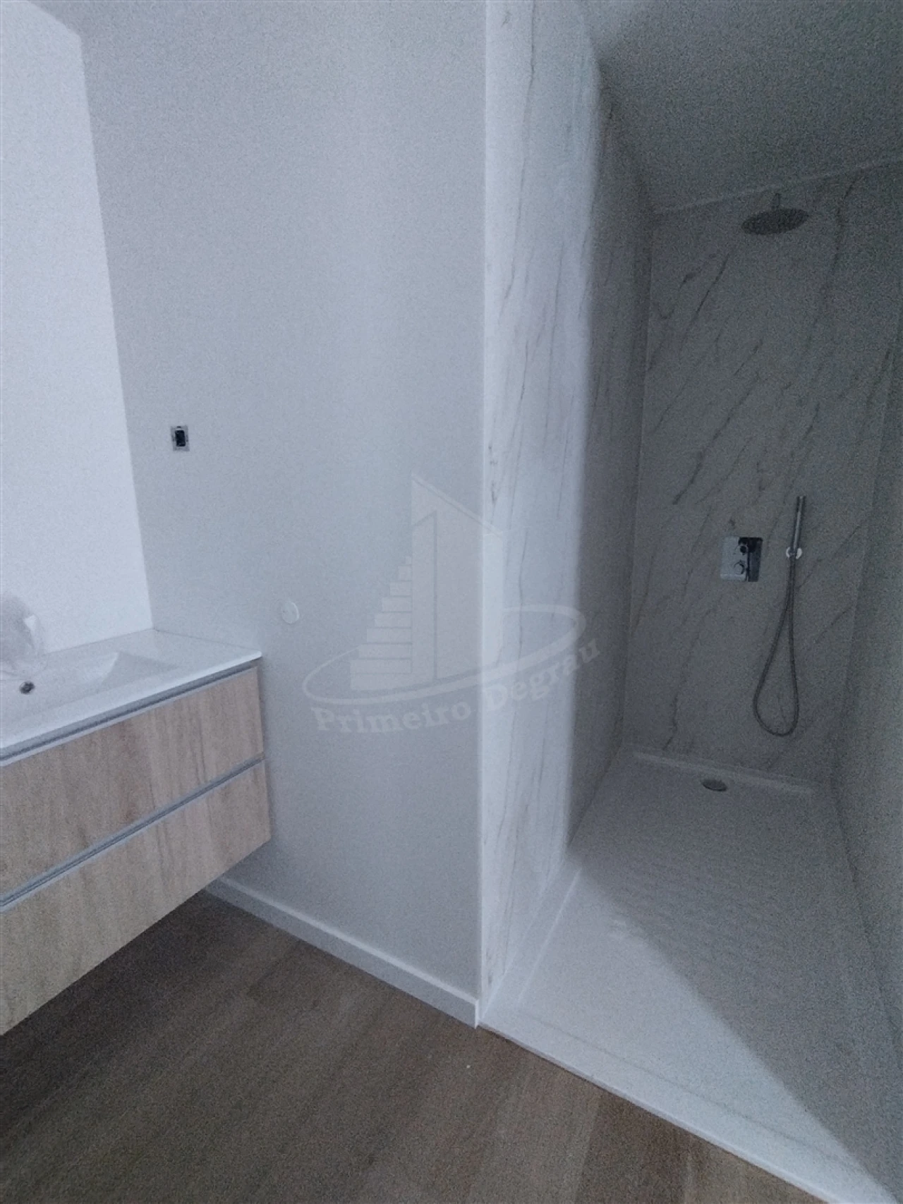 Moradia T3 para Venda em Lanhoso Foto 26