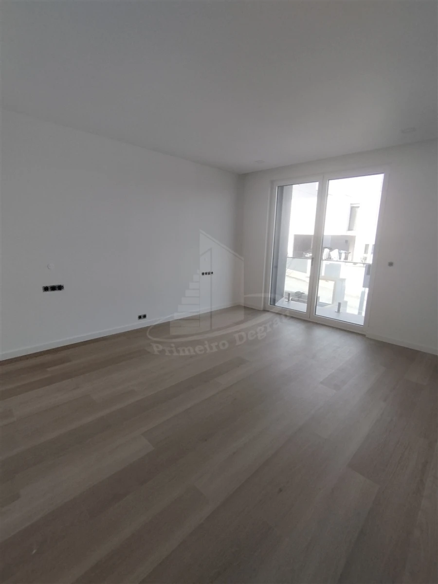 Moradia T3 para Venda em Lanhoso Foto 23