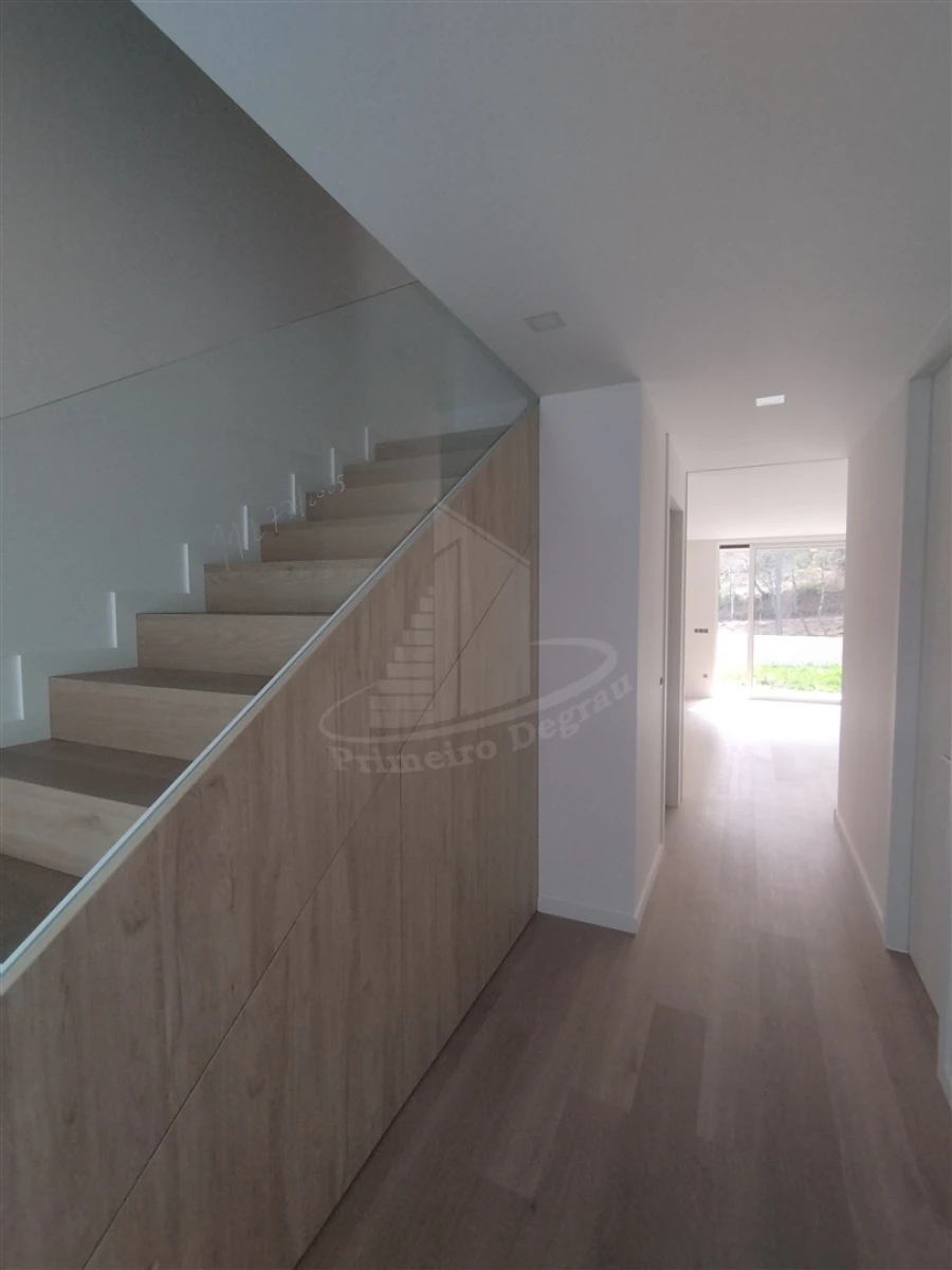 Moradia T3 para Venda em Lanhoso Foto 5