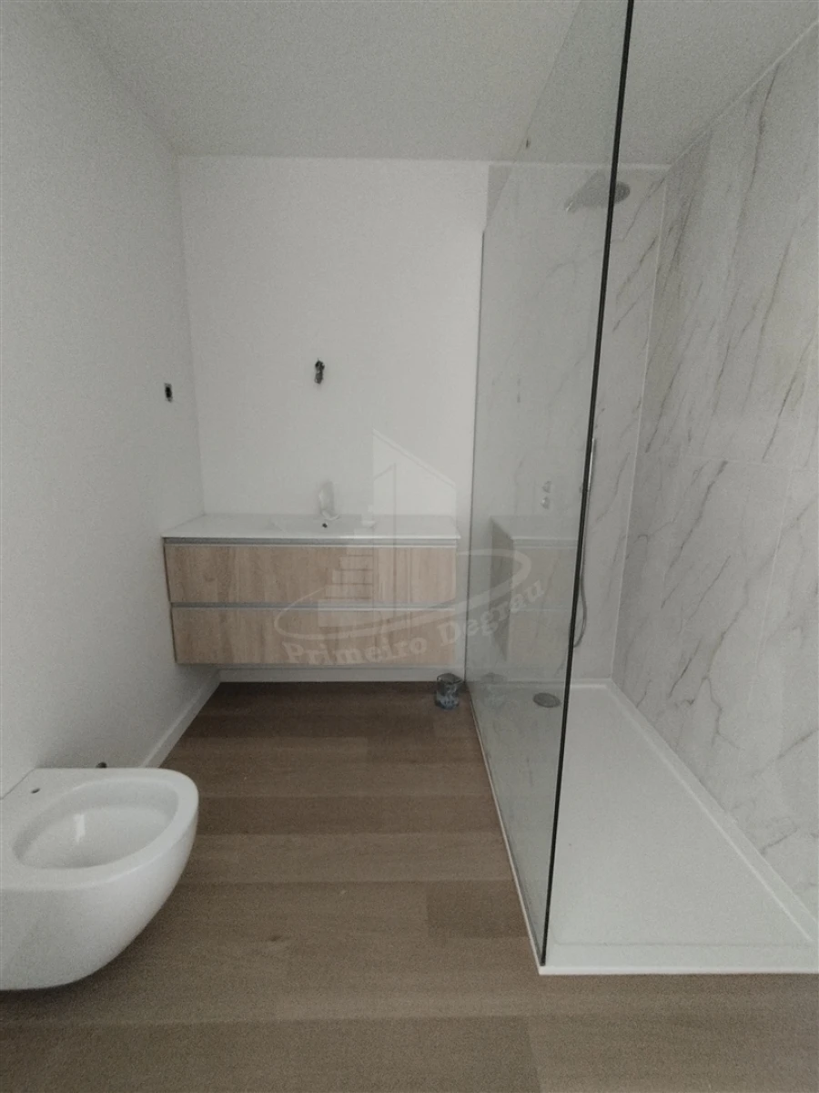 Moradia T3 para Venda em Lanhoso Foto 33