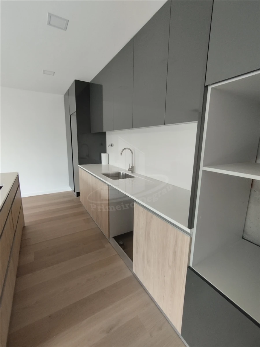 Moradia T3 para Venda em Lanhoso Foto 10