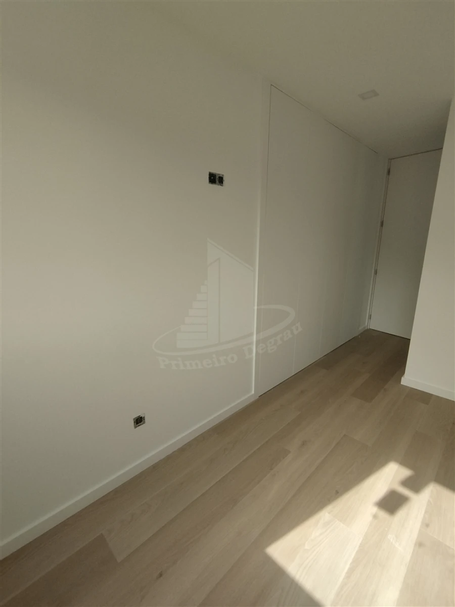 Moradia T3 para Venda em Lanhoso Foto 35